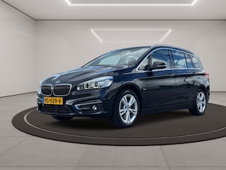 BMW 2-serie Tourer 220i Luxury|NL AUTO|1e EIG|Pano|Leder|Camera|Led|Goed onderhouden