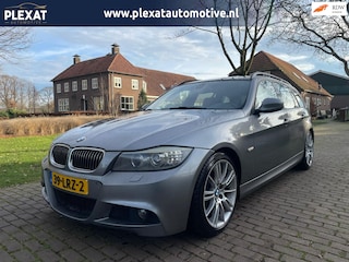 BMW 3-serie Touring 325i Business Line Sport Aut. | M-Pakket | Slechts 170.000KM | Sportstoelen | Xenon | Navigatie | Historie |