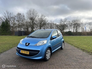 Peugeot 107 1.0-12V XS