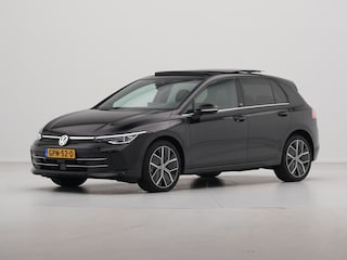 Volkswagen Golf 1.5 eHybrid 204pk 50 Edition Panorama Matrix Led SStoel/Stuurverwarming Acc 25