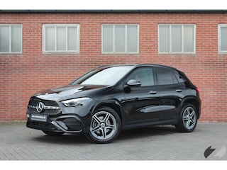 Mercedes-Benz GLA 250 e AMG Line | | memory | trekh | distronic |