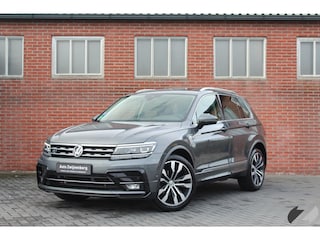 Volkswagen Tiguan 1.5 TSI ACT Highline Business R | Pano | Trekhaak | Automaat |
