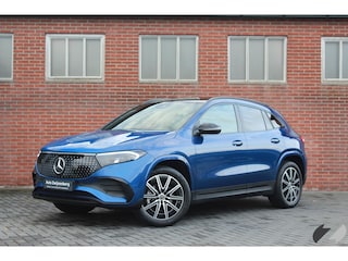 Mercedes-Benz EQA 300 4MATIC AMG Line | Pano | Distronic | Memory |