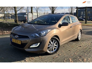 Hyundai i30 1.4i i-Motion Business Navigatie Camera L.m Velgen Pdc