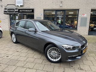 BMW 320i Executive 5Drs Automaat PDC Beurt