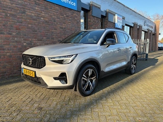 Volvo XC40 2.0 B3 Essential Dark|LED|Stoel en Stuur verwarming| Harman Cardon