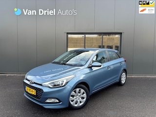 Hyundai i20 1.2 HP i-Motion / Airco / Parkeersensoren achter!