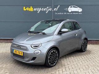 Fiat 500 La Prima 42 kWh *pano-dak *meest luxe uitvoering