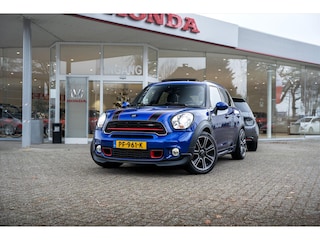 Mini Countryman JCW 1.6 218pk ALL4 John Cooper Works | Panorama / Schuifkanteldak | Cruise control | Navigatie | PDC achter | Stoelverwarming