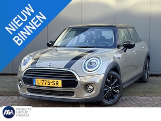 Mini Cooper 1.5 Business Edition | Apple carplay/Android | Navigatie | Cruise control | Dealer onderhouden |