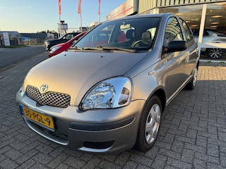 Toyota Yaris 1.0VVT-i