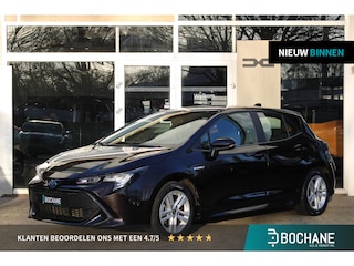 Toyota Corolla 1.8 Hybrid Active Automaat | Climate control | Trekhaak | Achteruitrij camera | All season banden