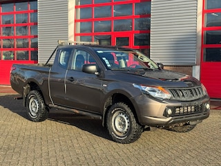 Mitsubishi L200 4*4 airco