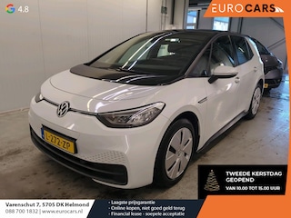 Volkswagen ID.3 Life 58 kWh Navigatie Apple Carplay/Android Auto Parkeersensoren achter Adaptive Cruise Control Stoel- en stuurverwarming Full Led Climate Control