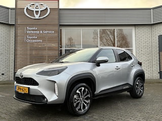 Toyota Yaris Cross HYBRID 115 DYNAMIC STOEL/STUURVERW APPLE/ANDROID KEYLESS 17" LM-VELGEN CLIMA AD-CRUISE CAMERA