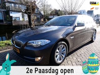 BMW 5-serie Touring 523i High Exe Aut. 6-Cilinder Leder Navi Xenon