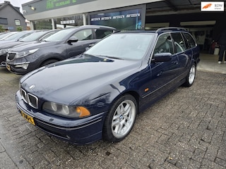 BMW 5-serie Touring 540i Executive | NIEUWE APK | AIRCO | LEDER | SCHUIF DAK |