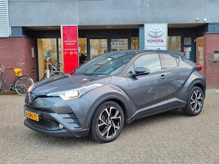 Toyota C-HR 1.8 Hybrid DYNAMIC SPORT JBL-AUDIO STOELVERW CLIMA SPORTSTOELEN CAMERA AD-CRUISE CLIMA NAVI 18'' LM-VELGEN NL-AUTO 1E-EIG
