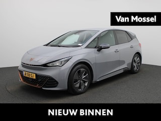 Cupra Born Business 62 kWh | Automaat | Navigatie | Apple Carplay / Android Auto | Achteruitrijcamera | Virtual Cockpit | Cruise Control | Parkeersensoren | Climate Control | Stoel/Stuur verwarming | Lane Assistant | Keyless | Lichtmetalen Velgen |
