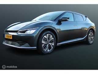 Kia EV6 Light Edition 58 kWh, 3 fase, Stoel-stuurverwarming, Donker glas, Clima, Navi, App connect, Pdc voor + achter + camera, Cruise