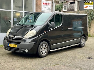 Opel Vivaro 2.5 CDTI L2H1