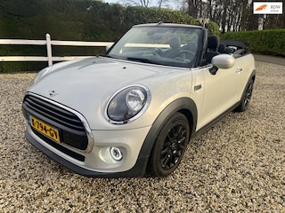 Mini Cooper Cabrio 1.5 Chili automaat