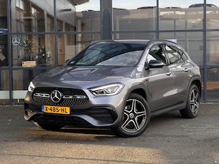 Mercedes-Benz GLA 250 e AMG Line Achteruitrijcamera | Advanced Sound System | Stoelverwarming | Sfeerverlichting | LED