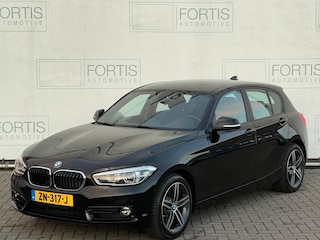 BMW 118i Sport Line Edition NL AUTO | SPORTSTOELEN | CAMERA  STOELVERW | GROOT NAVI