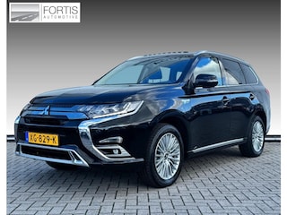 Mitsubishi Outlander 2.4 PHEV Intense+ TREKHAAK | PANODAK |