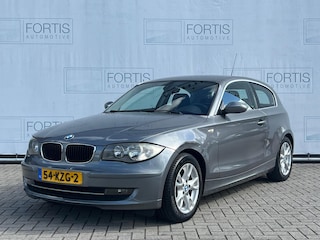 BMW 118i Business Line NL AUTO | AIRCO | LEES TEKST |