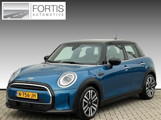 Mini Cooper 1.5 Business Edition NL AUTO | LEDER | CAMERA | DEALER ONDERH | CARPLAY |