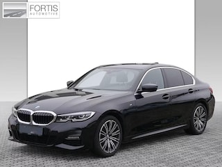 BMW 320iA M-SPORT ** LED, LC Prof, NAVI+, LEDER, MEMORY-, SPIEGEL-, 18-inch LMV ** UNFALLFREI ** ** INFORMEER OOK NAAR ONZE AANTREKKELIJKE FINANCIAL-LEASE TARIEVEN **