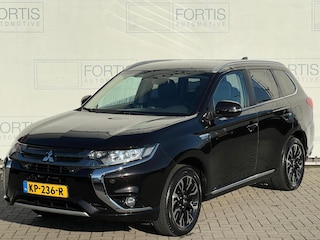Mitsubishi Outlander 2.0 PHEV Executive Edition NL AUTO | CAMERA | TREKHAAK | NAVI |