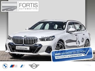 BMW 5-serie Touring 530e xDrive M-SPORT ** LED, NAVI+, LEDER, 19-inch LMV, ALARM, M-ONDERSTEL ** 1e EIG - UNFALLFREI - € 17.900,= onder NP ** ** INFORMEER OOK NAAR ONZE AANTREKKELIJKE FINANCIAL-LEASE TARIEVEN **