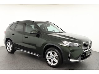 BMW X1 sDrive18iA xLine ** ADAPT. LED, LEDER, PANORAMA, TREKH, ADAPT. CRUISE, ACT. SPORTST ** 1e EIG - Ex BMW-AG - UNFALLFREI ** ** INFORMEER OOK NAAR ONZE AANTREKKELIJKE FINANCIAL-LEASE TARIEVEN **
