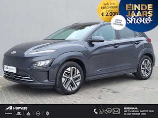 Hyundai Kona EV Comfort 64 kWh / 3 Fasen Laden /CCS Snelladen / WLTP bereik 484 km / Dealer onderhouden / Apple Carplay / Android Auto / Camera / Kreil audio / DAB / Stuur-, en voorstoelverwarming