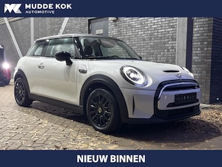 Mini Cooper Classic 33 kWh | Stoelverwarming | Navigatie | LED | PDC A