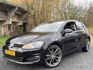 Volkswagen Golf TSI 105PK HIGHLINE LEDER/NAVI/LMV