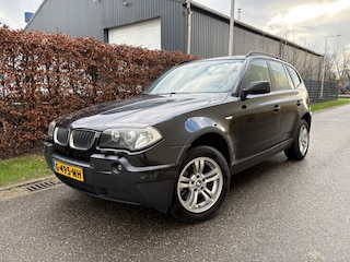 BMW X3 2.5i Executive / AUTOMAAT / LEER / PANORAMADAK / AIRCO