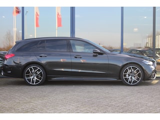 Mercedes-Benz C-klasse Estate 300e AMG Line NIGHT PAKKET DISTRONIC SFEER CARPLAY CAMERA MULTIBEAM 19''