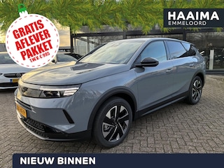 Opel Grandland 145 pk Mild Hybrid Automaat Business Edition | Navigatie | AGR Stoelen | ECC | LED Verlichting | Privat Glas | Camera | 19" LM Velgen | Keyless |