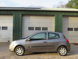 Renault Clio 1.2 SPECIAL LINE
