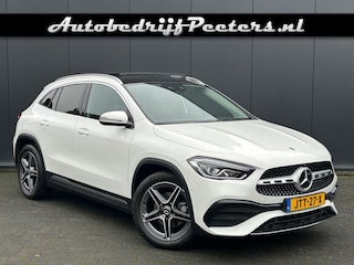 Mercedes-Benz GLA 200 AMG Line Pano LED Leder Camera Sfeerlicht MBUX Trekhaak