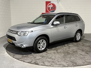 Mitsubishi Outlander 2.0 Intense, Uniek km stand, Achteruitrijcamera, Cruise control, Climate control, Afn . trekhaak, Parkeersensoren achter, Apple carplay, Android radio