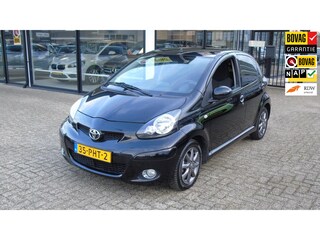Toyota Aygo 1.0-12V Dynamic Navigator