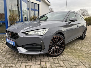 Cupra Leon 1.4 e-Hybrid VZ Copper Edition | 19"LM-Velgen, AppleCarplay/AndroidAuto, Camera en parkeersensoren V+A, Keyless go, Virtual cockpit