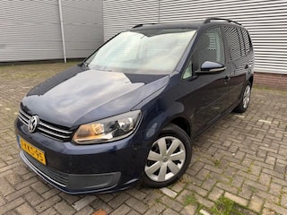Volkswagen Touran 1.2 TSI Comfortline BlueMotion,trekhaak,navigatie,rijdt perfect-diverse gebruikschades!