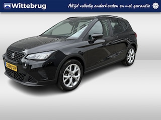 Seat Arona 1.0 TSI Style Business Connect Stoelverwarming / Parkeersensoren / Climatronic