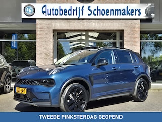 Lynk & Co 01 1.5 261PK! + 6.6Kwh LADEN! 360-CAMERA PANO/SCHUIF INFINITY DAB NAVI CARPLAY STOELVERWARMING ELEK.ACHTERKLEP 20"LMV