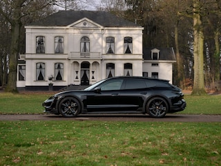 Porsche Taycan 4 93 kWh | Pano-dak | Luchtvering | Adapt. cruise | GT Sportstuur